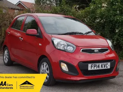 Used Kia Picanto 68 HP (50 kW) 2014 Red Hatchback