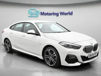 Usado BMW 218 M Sport 136 CV (100 kW) 2024 Blanco Berlina