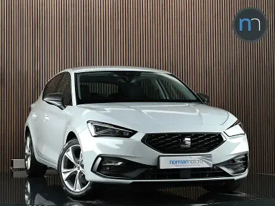 Used Seat Leon FR 110 HP (80 kW) 2024 White Hatchback