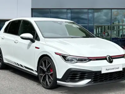 Used VW Golf VIII GTI Clubsport 300 HP (220 kW) 2023 Pure white Hatchback
