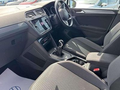 Used VW Tiguan Active 150 HP (110 kW) 2022 White SUV