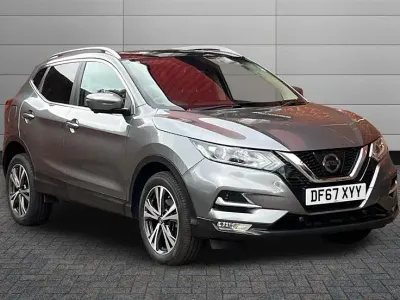 Used Nissan Qashqai N-Connecta 163 HP (119 kW) 2018 Blade silver SUV