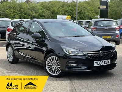 Used Vauxhall Astra Elite 150 HP (110 kW) 2017 Black Hatchback