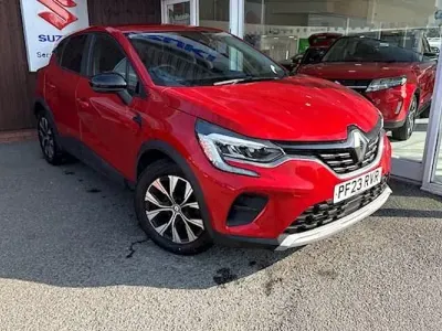 Used Renault Captur Evolution 91 HP (66 kW) 2023 Red SUV