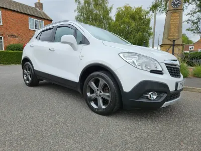Used Vauxhall Mokka 130 HP (95 kW) 2014 White SUV