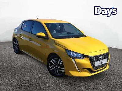 Used Peugeot 208 Allure Premium 75 HP (55 kW) 2021 Yellow Hatchback