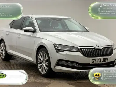 Used Skoda Superb SE L 218 HP (160 kW) 2023 White Hatchback