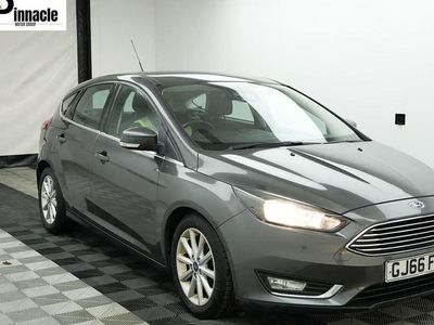 Used Ford Focus Titanium 120 HP (88 kW) 2016 Grey Hatchback