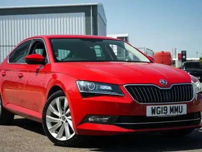 Used Skoda Superb SE L Executive 150 HP (110 kW) 2019 Red Hatchback