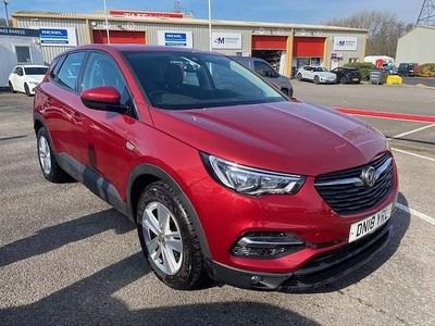 Used Vauxhall Grandland X S 130 HP (95 kW) 2018 Red SUV