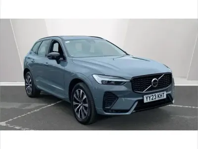 Begagnad Volvo XC60 Plus 197 HK (144 kW) 2023 Grå SUV