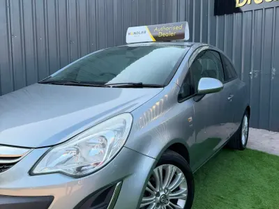 Used Vauxhall Corsa 100 HP (73 kW) 2013 Silver Hatchback