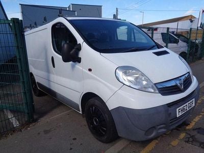 Used Vauxhall Vivaro 115 HP (84 kW) 2013 White MPV