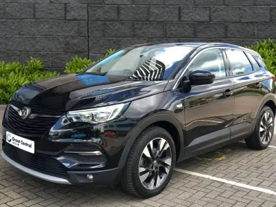 Gebraucht Vauxhall Grandland X Sport 128 PS (94 kW) 2019 Schwarz SUV