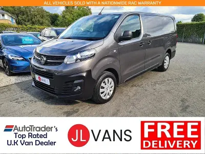 Used Vauxhall Vivaro 100 HP (73 kW) 2022 Grey MPV