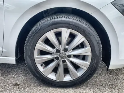 Used VW Polo SEL 95 HP (69 kW) 2019 White Hatchback