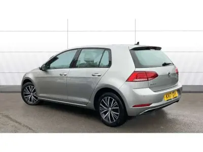 Used VW Golf VII SE 123 HP (90 kW) 2017 Silver Hatchback