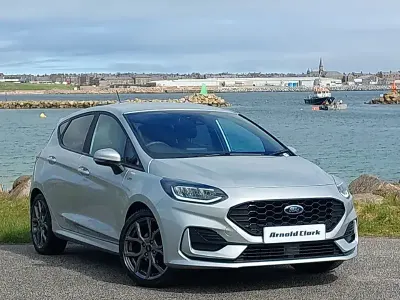 Begagnad Ford Fiesta ST-Line 100 HK (73 kW) 2023 Silver Halvkombi