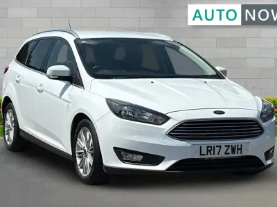 Used Ford Focus Zetec 120 HP (88 kW) 2017 White Estate
