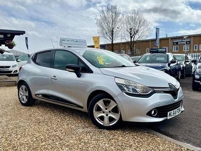 Used Renault Clio IV Dynamique 75 HP (55 kW) 2014 Silver Hatchback
