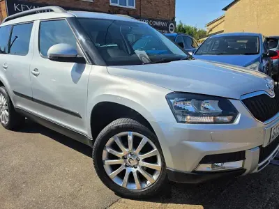 Used Skoda Yeti Outdoor SE 110 HP (80 kW) 2016 Grey SUV