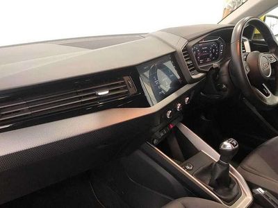 Used Audi A1 Sport 113 HP (83 kW) 2018 Yellow Hatchback