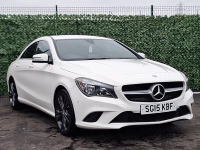Used Mercedes CLA180 122 HP (89 kW) 2015 White Sedan