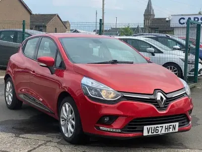Used Renault Clio Dynamique 90 HP (66 kW) 2017 Red Hatchback