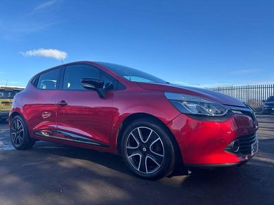Used Renault Clio IV Dynamique 2016 Red Hatchback