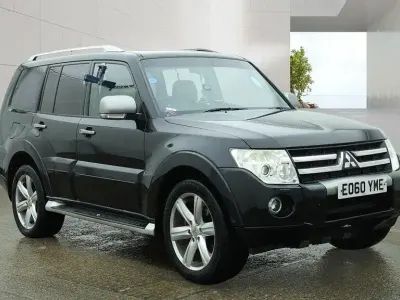 Usado Mitsubishi Shogun 197 HP (144 kW) 2010 Preto SUV