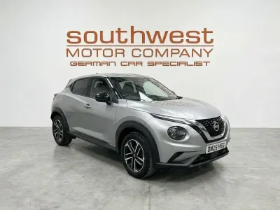 Usado Nissan Juke N-Connecta 114 HP (83 kW) 2025 Prateado SUV