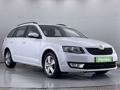 White Used 2017 Skoda Octavia SE Technology Estate | £9,880 (Fair price)