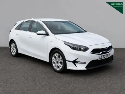Used Kia Ceed 158 HP (116 kW) 2023 White Hatchback