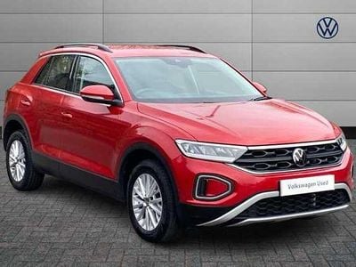 Used VW T-Roc Life 110 HP (80 kW) 2023 Red SUV