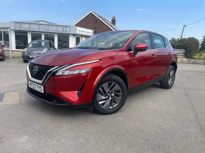 Used Nissan Qashqai Acenta Premium 140 HP (102 kW) 2023 Red SUV
