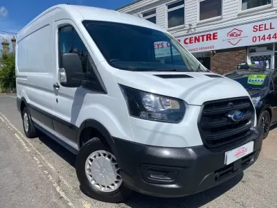 Usado Ford Transit 130 HP (95 kW) 2019 Branco Van