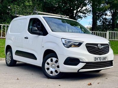 White Used 2020 Vauxhall Combo Sportive MPV | £6,500 (Good price)
