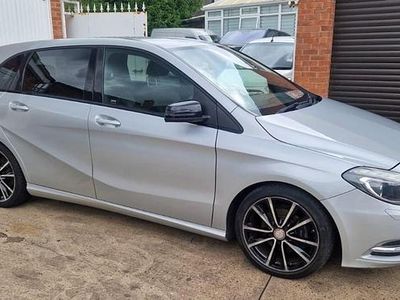Mercedes B200