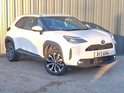 Used Toyota Yaris Hybrid Design 116 HP (85 kW) 2022 White Estate