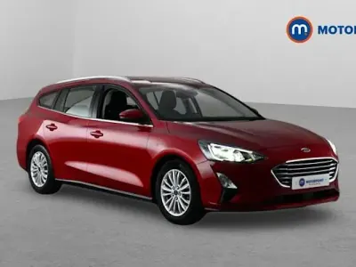 Used Ford Focus Titanium 120 HP (88 kW) 2020 Red Estate