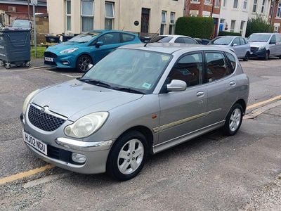 Used Daihatsu Sirion 102 HP (75 kW) 2002 Silver Hatchback