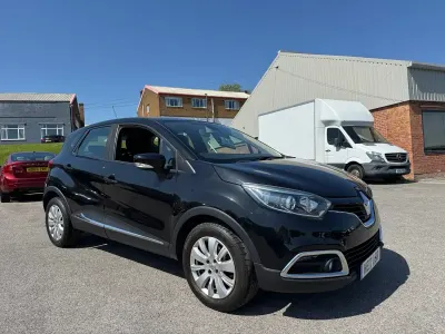 Usado Renault Captur Expression+ 90 CV (66 kW) 2017 Negro SUV