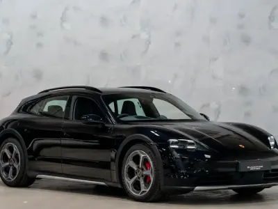 Used Porsche Taycan Cross Turismo 419 kW (571 HP) 2023 Black Estate