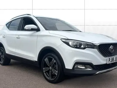 Używany MG ZS Exclusive 111 KM (81 kW) 2018 Biały SUV