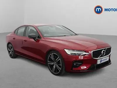 Used Volvo S60 R-Design 250 HP (183 kW) 2019 Red Sedan