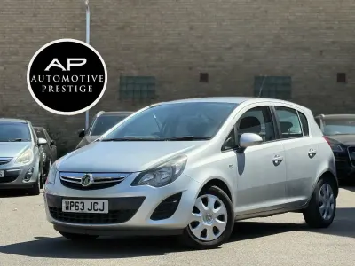 Used Vauxhall Corsa Design Edition 100 HP (73 kW) 2013 Silver Hatchback