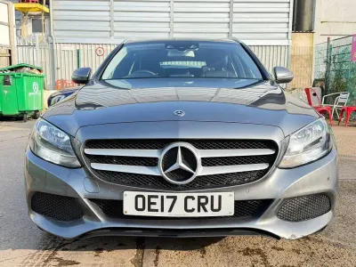 Używany Mercedes C200 Executive 184 KM (135 kW) 2017 Szary Kombi
