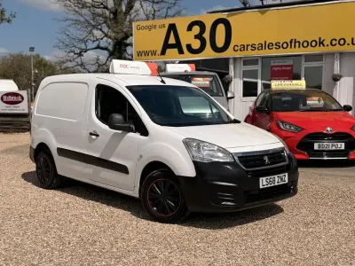 Second-hand Peugeot Partner 98 CP (72 kW) 2018 Alb