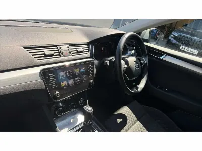 Used Skoda Superb SE 160 HP (117 kW) 2023 Brilliant silver metallic Estate