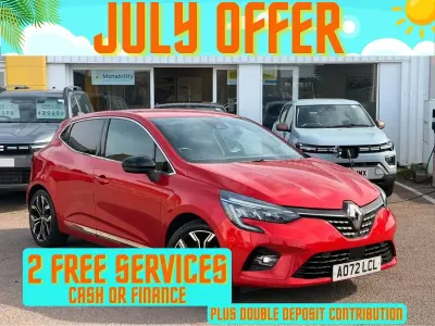 Used Renault Clio Techno 145 HP (106 kW) 2022 Flame red  Hatchback